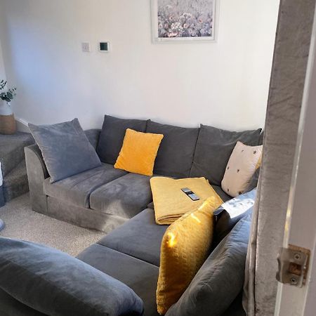 Newly Refurbished Beautiful Location 1 Bedroom Residential House Cramlington Bagian luar foto