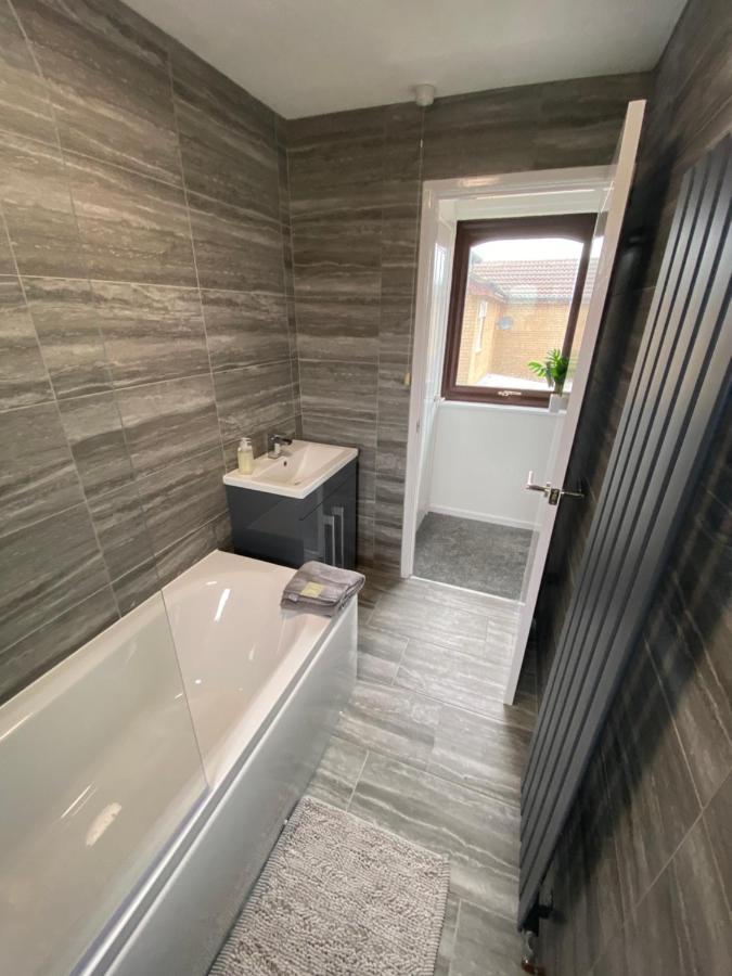 Newly Refurbished Beautiful Location 1 Bedroom Residential House Cramlington Bagian luar foto
