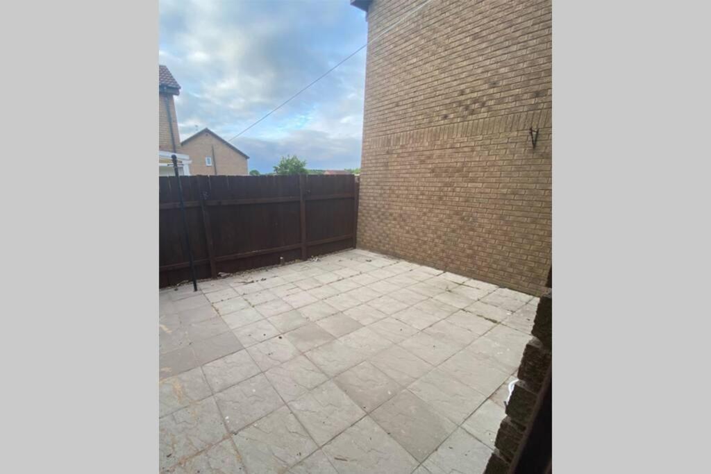 Newly Refurbished Beautiful Location 1 Bedroom Residential House Cramlington Bagian luar foto